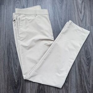 Banana Republic 38x31(tag32)Beige Golf Chino Pants Flat Front Polyester Stretch
